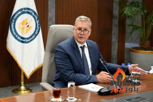 إنسانية كريم بدوي .. يزور بترومنت ويقدم واجب العزاء للمهندس ابراهيم مطاوع في وفاة نجله