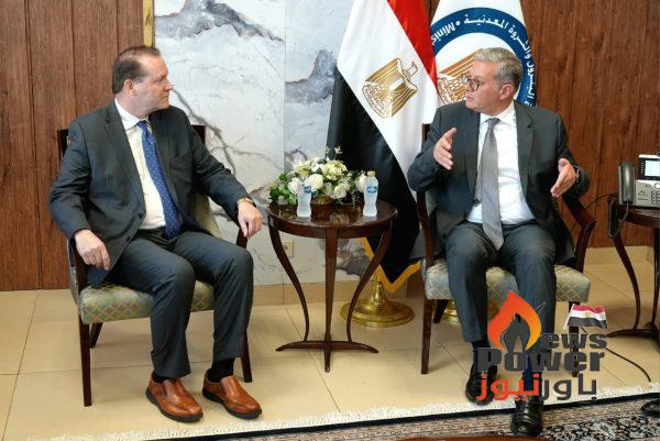 وزير البترول والثروة المعدنية يبحث مع انرجوس العالمية التعاون القائم في سفن التغييز