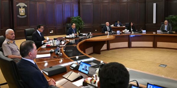 الحكومة توافق على اتفاقيتي التزام مع شركات عالمية للتنقيب عن البترول والغاز