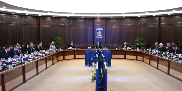 دراسة جدوى لرفع قدرة الربط الكهربائي بين مصر والأردن الي 2000 ميجاوات