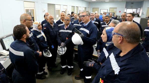 وزير البترول يتفقد توسعات مصفاة ميدور بالإسكندرية بعد رفع طاقتها إلى 160 ألف برميل يومياً
