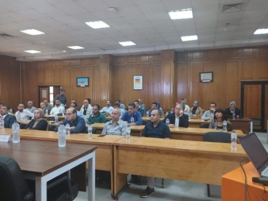 “الكهرباء” و”الجايكا” ينظمان ورشة عمل حول المواصفات وبطاقات كفاءة الطاقة