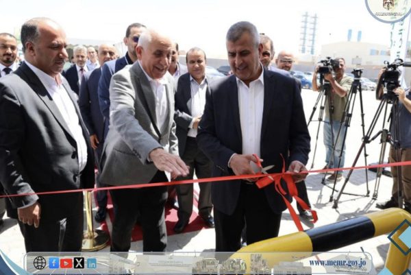 الاردن تفتتح أول محطة مستقلة لتعبئة الغاز المضغوط المخصص للحافلات والشاحنات والمركبات من غاز الريشة