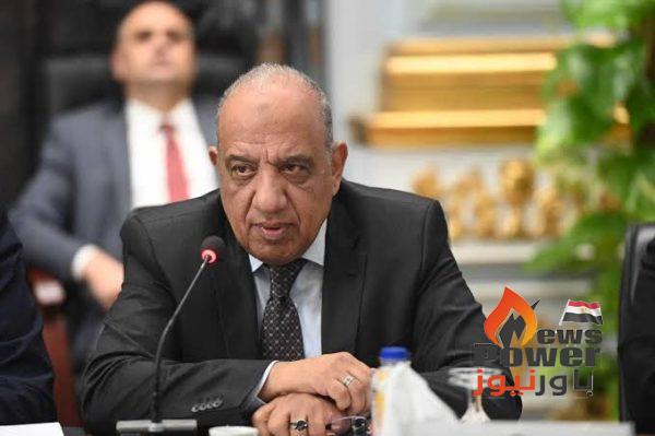 السيد / عصمت الصياد رئيس مجلس الإدارة وجميع العاملين بشركة كابلات مصر يتمنون الشفاء العاجل للدكتور محمود عصمت وزير الكهرباء،