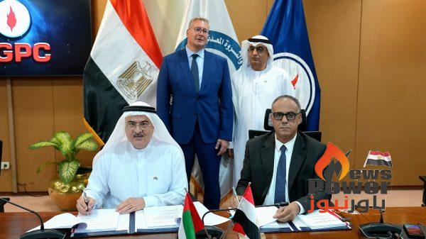 وزارة البترول توقع 3 اتفاقيات جديدة للبحث عن البترول والغاز الصحراء الغربية وخليج السويس وشمال سيناء باستثمارات تزيد عن 121 مليون دولار
