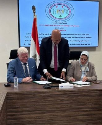 “نقل الكهرباء” توقع مع الجوهري للمقاولات عقدًا لدعم مشروعات الطاقة المتجددة وتعزيز استقرار الشبكة القومية