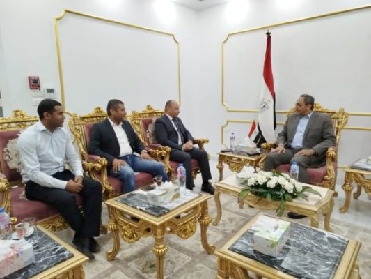 محافظ قنا ورئيس الشركة الحديثة للغاز يبحثان خطة التوسع في مشروعات توصيل الغاز بالمحافظة