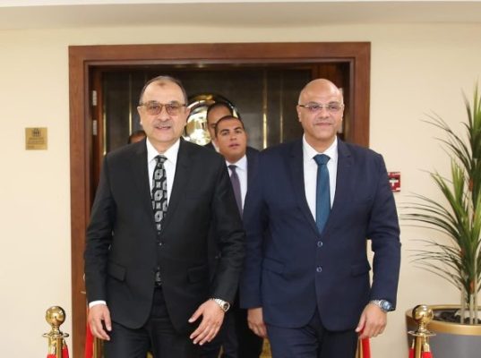وزير قطاع الأعمال العام يستقبل محافظ القليوبية لبحث تعزيز التعاون وتعظيم الاستفادة من الأصول وتحقيق تنمية مستدامة تخدم المواطنين