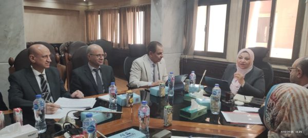 نائب وزير الكهرباء تزور شركة مصر الوسطى لتوزيع الكهرباء لمتابعة مؤشرات الأداء والمشروعات القومية