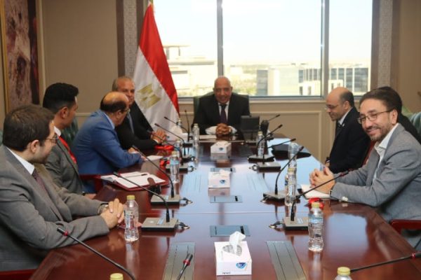 بدء تنفيذ توجيهات الرئيس السيسي بإنشاء مجمع صناعي متكامل لإنتاج الأسمدة العضوية واستخلاص العناصر النادرة من خامات 