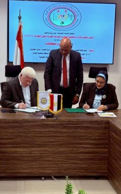 نقل الكهرباء توقّع عقدًا جديدًا لربط محطة الضبعة النووية بالشبكة القومية