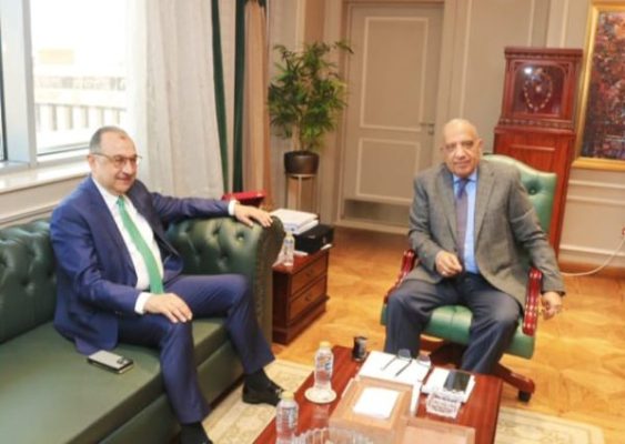 عصمت وشيمي يبحثان خطة تعميم معايير كفاءة الطاقة في المصانع.. وتوسيع الاعتماد على الطاقات المتجددة