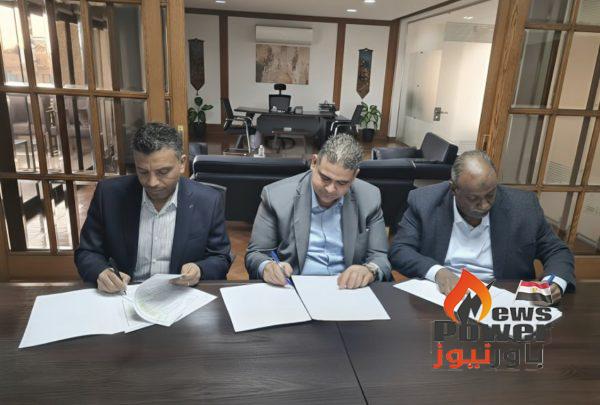 السويدى وطنية توقع اتفاقية لتوريد أجهزة الرى لمشروع سواكن الوادي بالداخلة