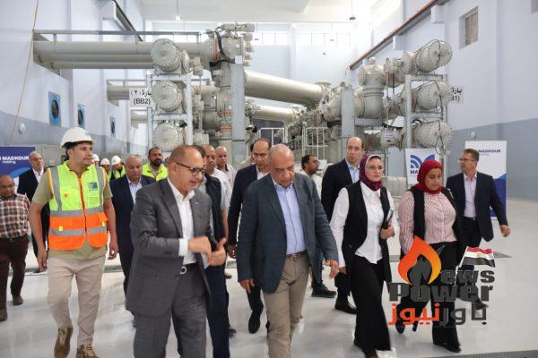 عصمت يتفقد محطة محولات عيون موسى ويشهد وضع الجهد وإطلاق التيار الكهربائي لعدد من المحولات والخط الكهربائى عيون موسى / شرق الإسماعيلية جهد 500 ك ف