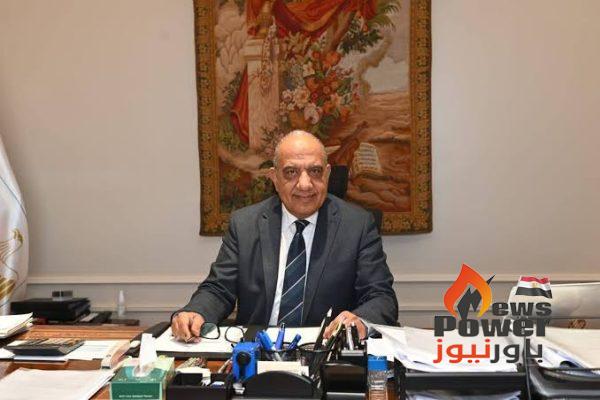 15 مليار جنيه استثمارات فى سيناء لإقامة 27 محطة محولات جهد فائق وجهد عالى وجاري العمل فى 4 محطات أخرى وتنفيذ 3517 كيلومتر دوائر على الجهدين العالى والفائق