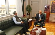 وزير الكهرباء يبحث مع سفير الهند لدى القاهرة سبل تعزيز التعاون والشراكة وتبادل الخبرات في مجالات الطاقة المتجددة والتدريب والشبكات الذكية والهيدروجين الأخضر