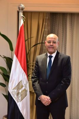 وزير البترول يهنئ وزير العمل بإعادة انتخاب مصر رئيسًا لمنظمة العمل العربية