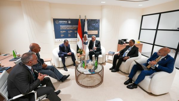 البترول تجذب أنظار عمالقة الطاقة في أديبك 2025: مباحثات موسعة لزيادة الاستثمارات العالمية في مصر