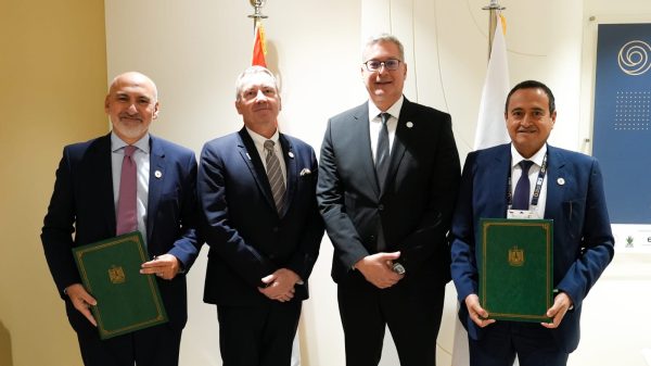 للتوسع في مصر ..إكسون موبيل العالمية تستثمر في منطقة جديدة للبحث عن الغاز غرب حقل ظهر