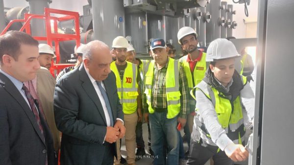 بتكلفة 60 مليار جنيه .. وزير الكهرباء يتفقد محطة محولات ND5 ضمن مشروعات تغذية 