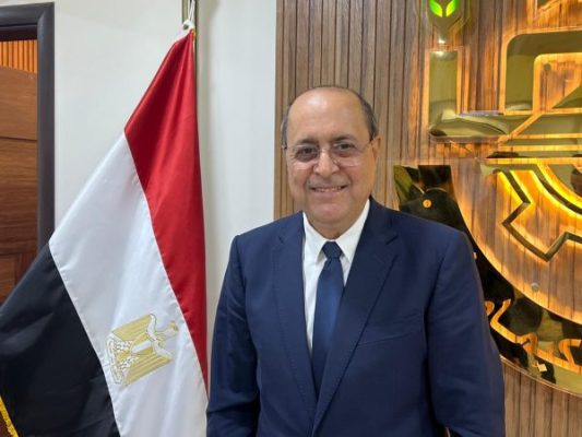 القابضة الكيماوية ترفع حصتها في أبوقير للأسمدة إلى 7.35% بـ1.15 مليار جنيه