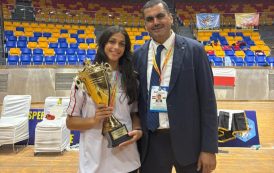 لي لي محمد امين بطلة العالم في كرة السرعة