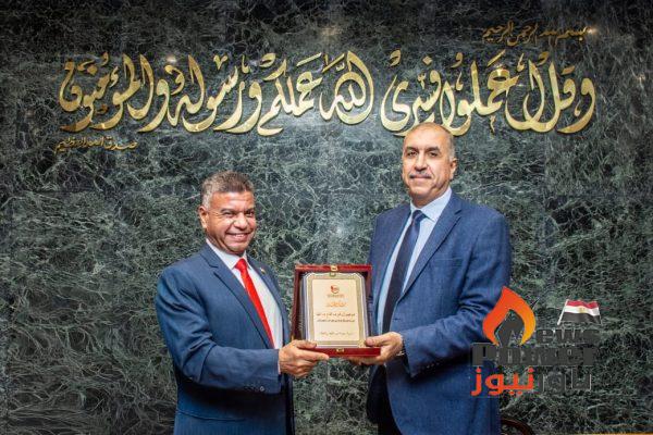 اموك تحتفل بالمهندس  ابراهيم عبد الفتاح لوصوله لقمة العطاء الوظيفي