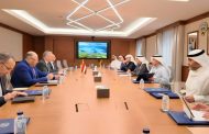 وزير البترول والثروة المعدنية يبحث مع وزير الكهرباء والماء ورئيس هيئة الاستثمار الكويتية تعزيز الاستثمارات المشتركة في مجالات البترول والتعدين