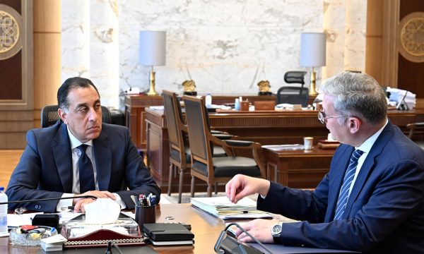 خلال لقاء رئيس الوزراء.. وزير البترول يؤكد إنجاز 90% من مشروعات توصيل الغاز الطبيعي ضمن المرحلة الأولى من «حياة كريمة»