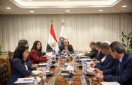 وزير قطاع الأعمال العام يجتمع بمسؤولي مركز المعلومات لمتابعة عدد من ملفات العمل.. ويؤكد على تعزيز الحوكمة والتحول الرقمي