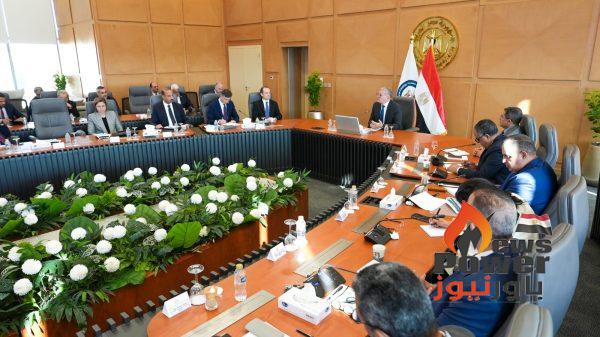 وزير البترول يناقش الخطة الجديدة للإستكشاف والإنتاج مع رؤساء الشركات العالمية العاملة في مصر