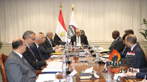 وزير قطاع الأعمال العام يستقبل وفدا رفيع المستوى من مجموعة البنك الدولي لبحث تعزيز التعاون المشترك