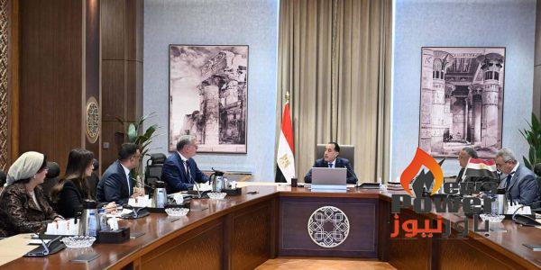 رئيس الوزراء يتابع مع وزير البترول الجهود المبذولة لجذب المزيد من الاستثمارات للمنطقة الاقتصادية للمثلث الذهبي