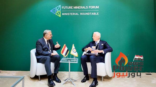 وزير البترول والثروة المعدنية يبحث مع رئيس 