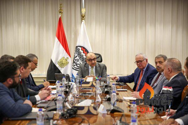 وزير قطاع الأعمال العام يبحث مع الاتحاد العام للمستثمرين الأفرو-آسيوي فرص الشراكة والاستثمار