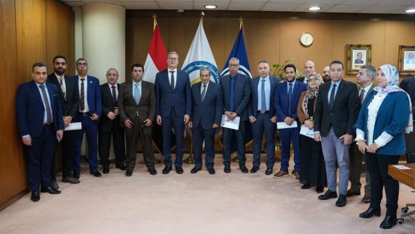 وزير البترول يعتمد الموازنة الاستثمارية للشركة العامة للبترول للعام المالي 2026–2027