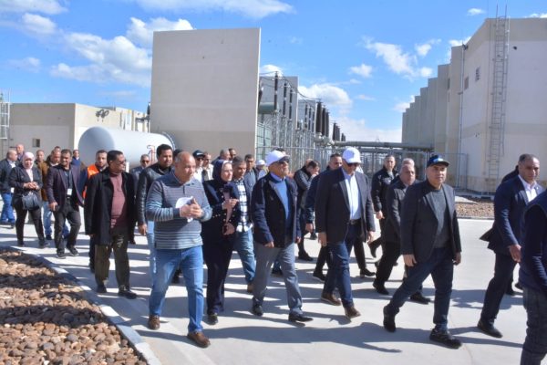 وزير الكهرباء ومحافظ الإسكندرية يشهدان إطلاق التيار بمحطة محولات برج العرب الترفيهية لدعم استقرار الشبكة وربط الضبعة النووية والخط المصري الليبي
