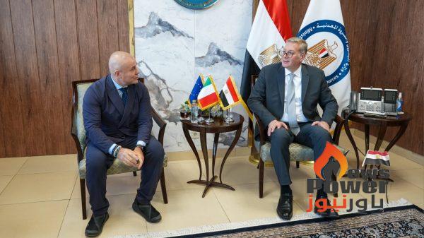 وزير البترول والثروة المعدنية يبحث مع سفير إيطاليا التعاون في مشروعات البترول والغاز