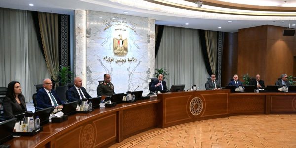 الحكومة توافق على اتفاقيتي التزام جديدتين للبحث عن البترول والغاز في البحر المتوسط والصحراء وسيناء باستثمارات 85 مليون دولار