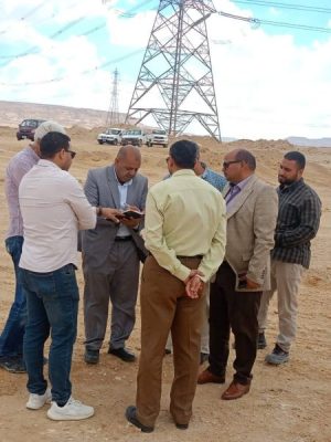 رئيس منطقة كهرباء مصر الوسطى يتابع ميدانيًا خطوط تغذية محطة محولات مزارع بني سويف جهد 220 ك.ف