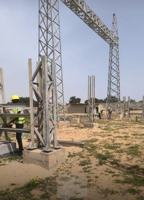 إليكترو ثروت تواصل تركيب الهياكل المعدنية بمحطة محولات الحشان جهد 220 ك.ف