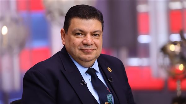 الدكتور أمجد الوكيل يكتب : هل يفعلها الدكتور محمود عصمت كما فعلها الدكتور حسن يونس مع الرقابة النووية والدكتور محمد شاكر مع المحطات النووية؟