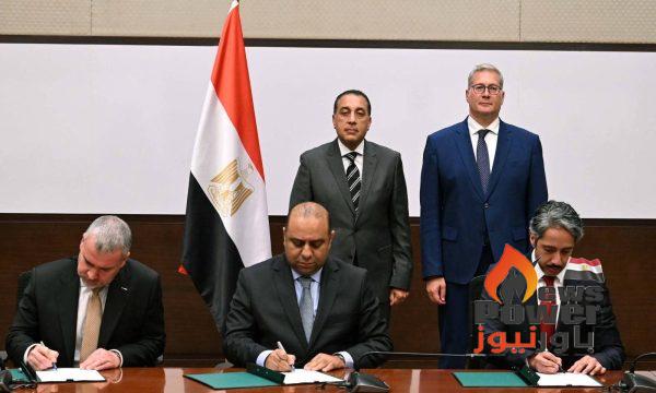 توقيع مذكرة تفاهم بين البترول وشركة إكسون موبيل العالمية وشريكتها شركة قطر للطاقةللتعاون في مجالات تعظيم الاستفادة من البنية التحتية المصرية للغاز الطبيعي ودراسة ربطها بالاكتشافات القبرصية