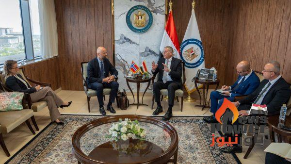 بدوى يبحث مع السفير النرويجي التعاون بمجالات الطاقة الخضراء وخفض الانبعاثات والبحث عن الغاز