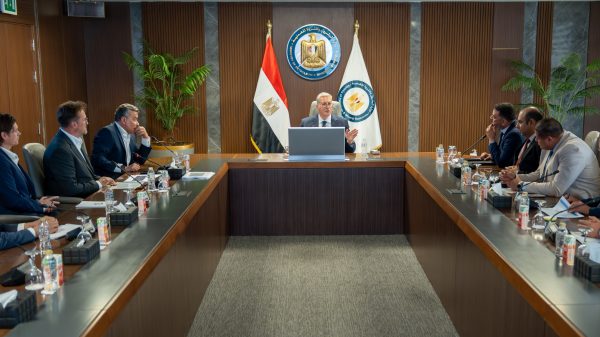 بدوي يستعرض فرص التعدين الواعدة أمام مستثمرين دوليين: المسح الجوي الحديث يفتح آفاقاً جديدة لاكتشاف الذهب في مصر