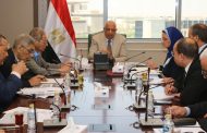 وزير الكهرباء يجتمع بقيادات التحكم والإنتاج والنقل لمتابعة خطة تشغيل الشبكة.. ومراجعة يومية لمخزون الوقود والأحمال