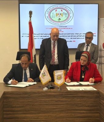 المصرية لنقل الكهرباء توقع عقدين مع مؤسسة النماء لربط محطة محولات سمنود الجديدة بالشبكة القومية