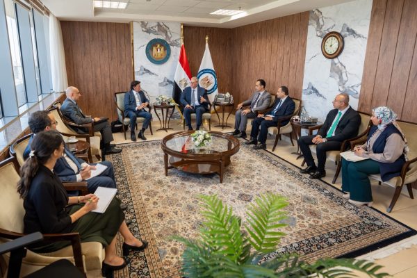 وزير البترول والثروة المعدنية يبحث مع رئيس دانة غاز الإماراتية خطط التوسع في الاستثمارات وزيادة إنتاج الغاز من حقول الدلتا