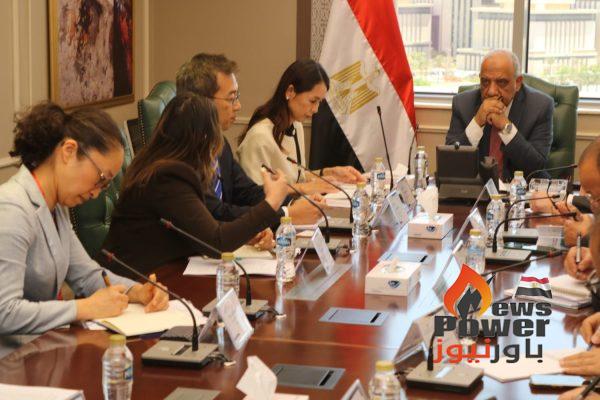 الكهرباء و«جايكا» اليابانية يسرعان التحول الطاقي في مصر.. 45% طاقة متجددة بحلول 2028 ودعم واسع للتكنولوجيا والذكاء الاصطناعي