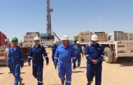في زيارة غير معلنة .. المهندس معتز عاطف يواصل زيارة بعض مواقع الإنتاج في الصحراء الغربية ويشهد افتتاح مصيف القصر الخاص بالشركة
